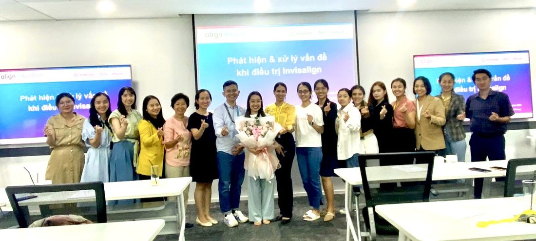 Invisalign Fundamental training for the Chi Chi Dental team